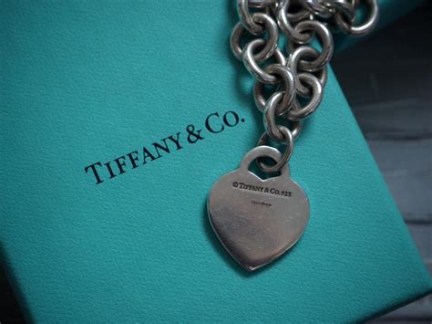 fake%20tiffany%20jewelry|authentic tiffany jewelry markings.